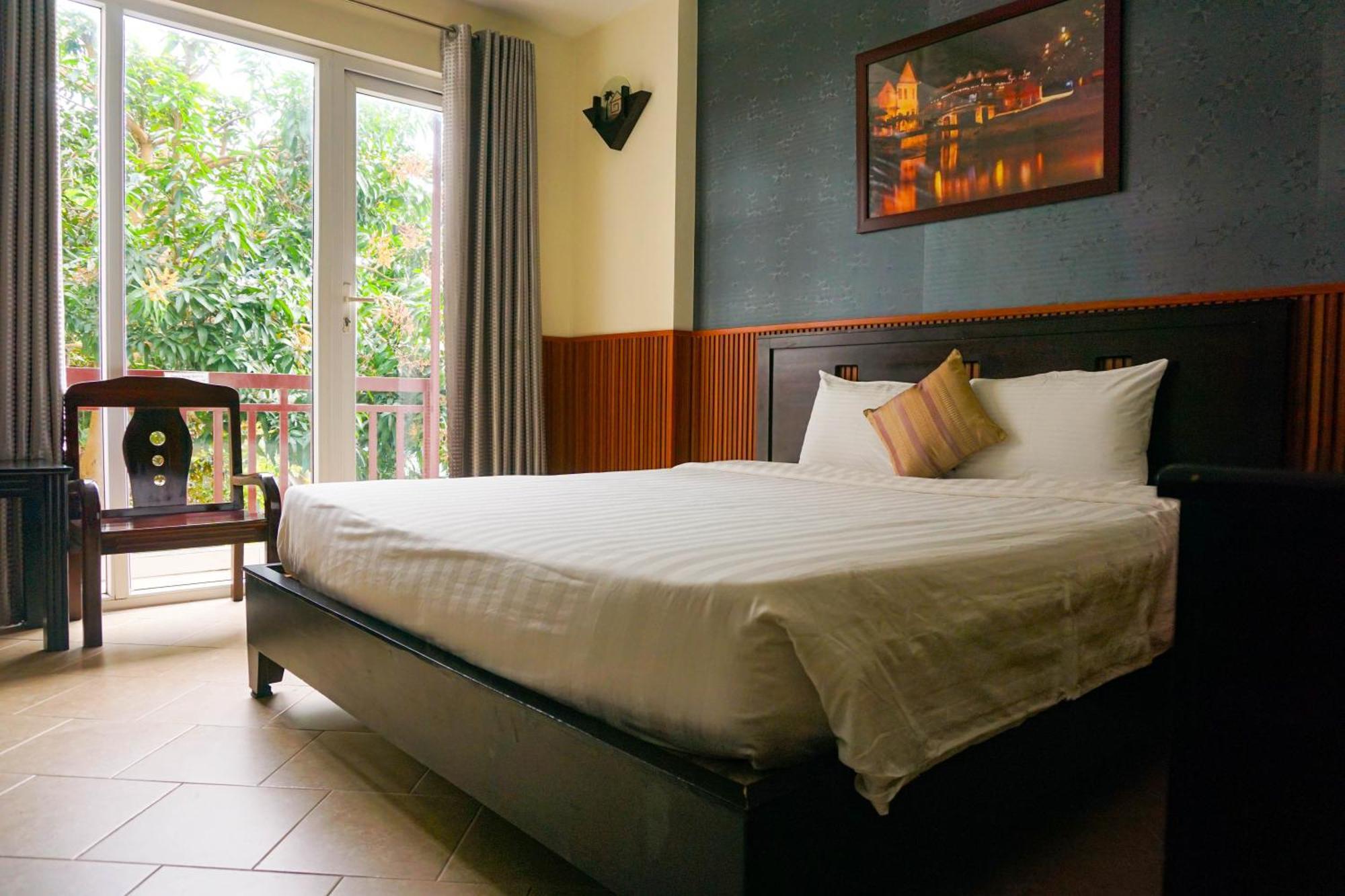 พาราไดส์ โฮเต็ล ฮอยอัน Hotel ภายนอก รูปภาพ
