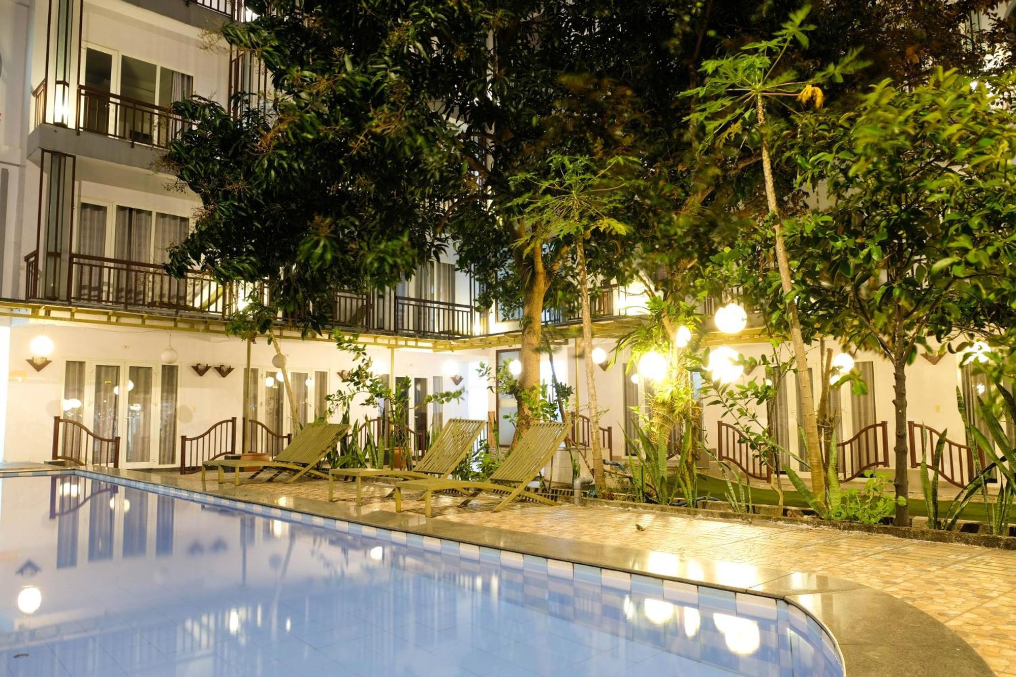 พาราไดส์ โฮเต็ล ฮอยอัน Hotel ภายนอก รูปภาพ