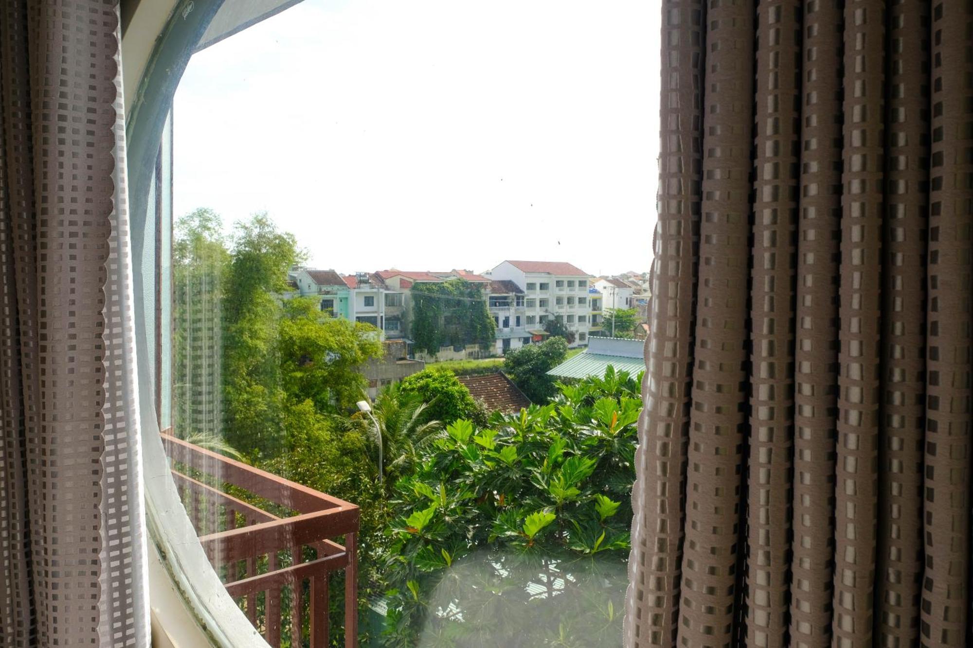 พาราไดส์ โฮเต็ล ฮอยอัน Hotel ภายนอก รูปภาพ