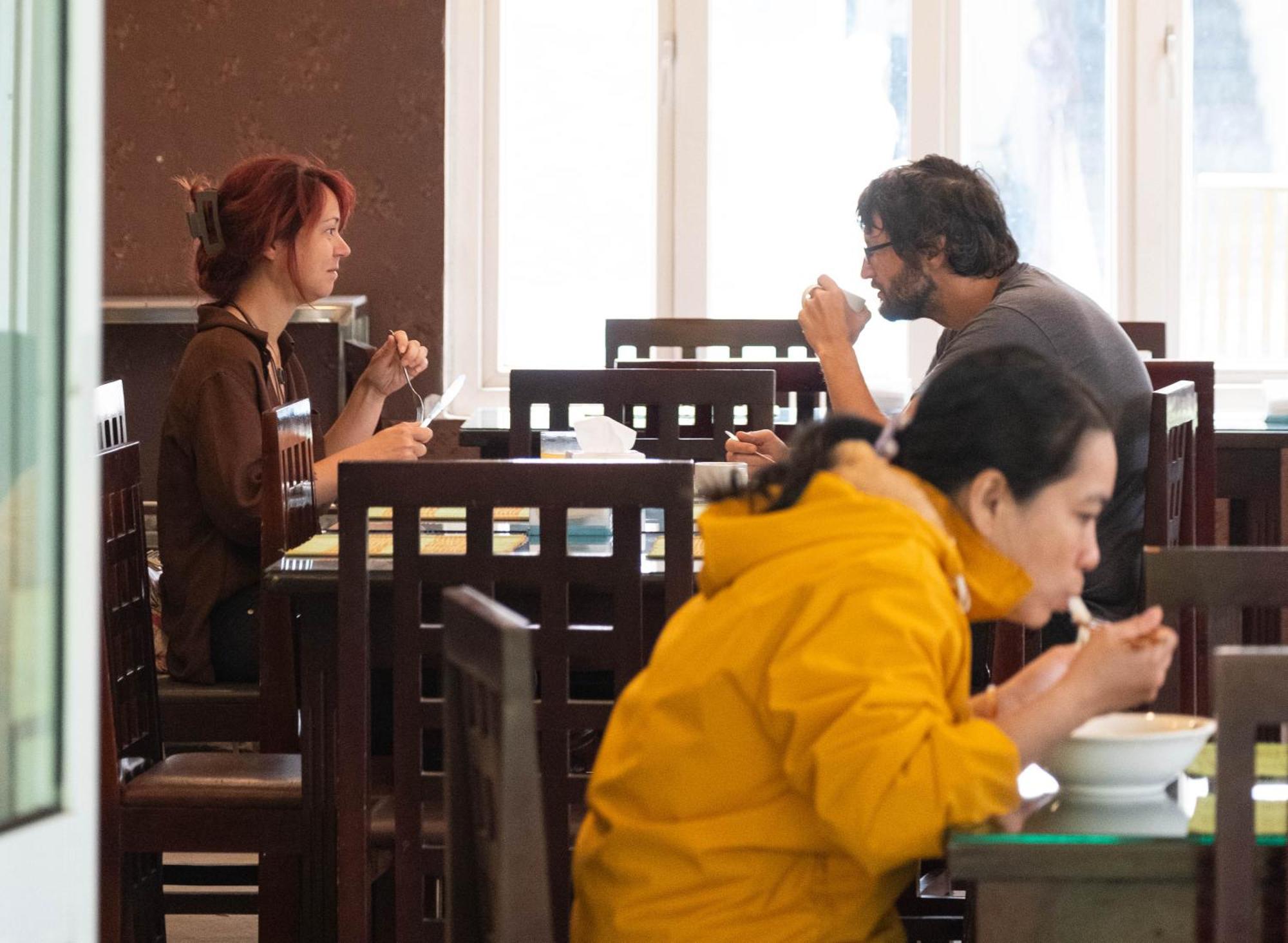 พาราไดส์ โฮเต็ล ฮอยอัน Hotel ภายนอก รูปภาพ